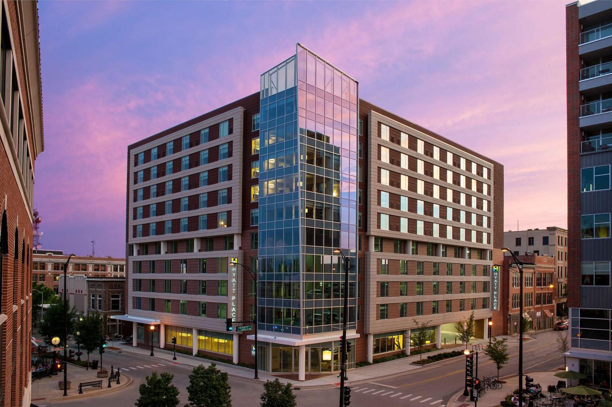 Hyatt Place Champaign/Urbana Exterior foto